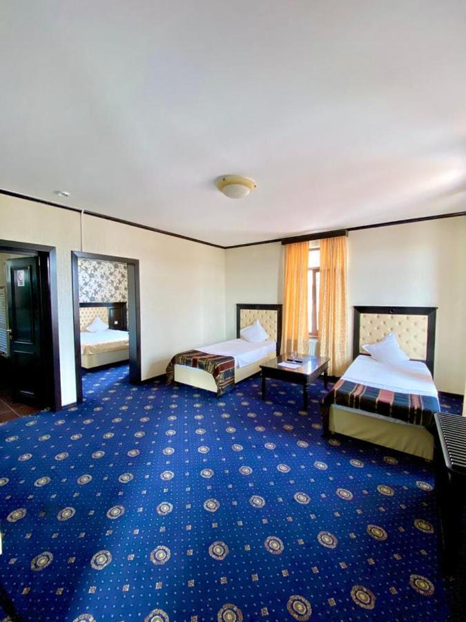 Hotel Premier Class Valea Lupului  Exterior photo