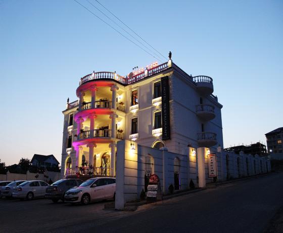 Hotel Premier Class Valea Lupului  Exterior photo
