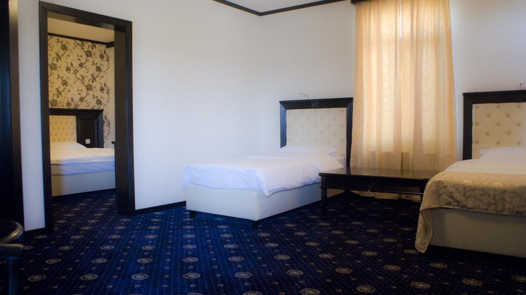Hotel Premier Class Valea Lupului  Exterior photo